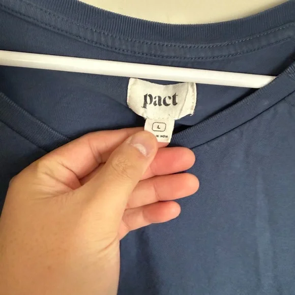Women’s Blue Pact 100% Organic Cotton V-Neck Casual T-Shirt Sz Large Minimalist - Picture 3 of 5